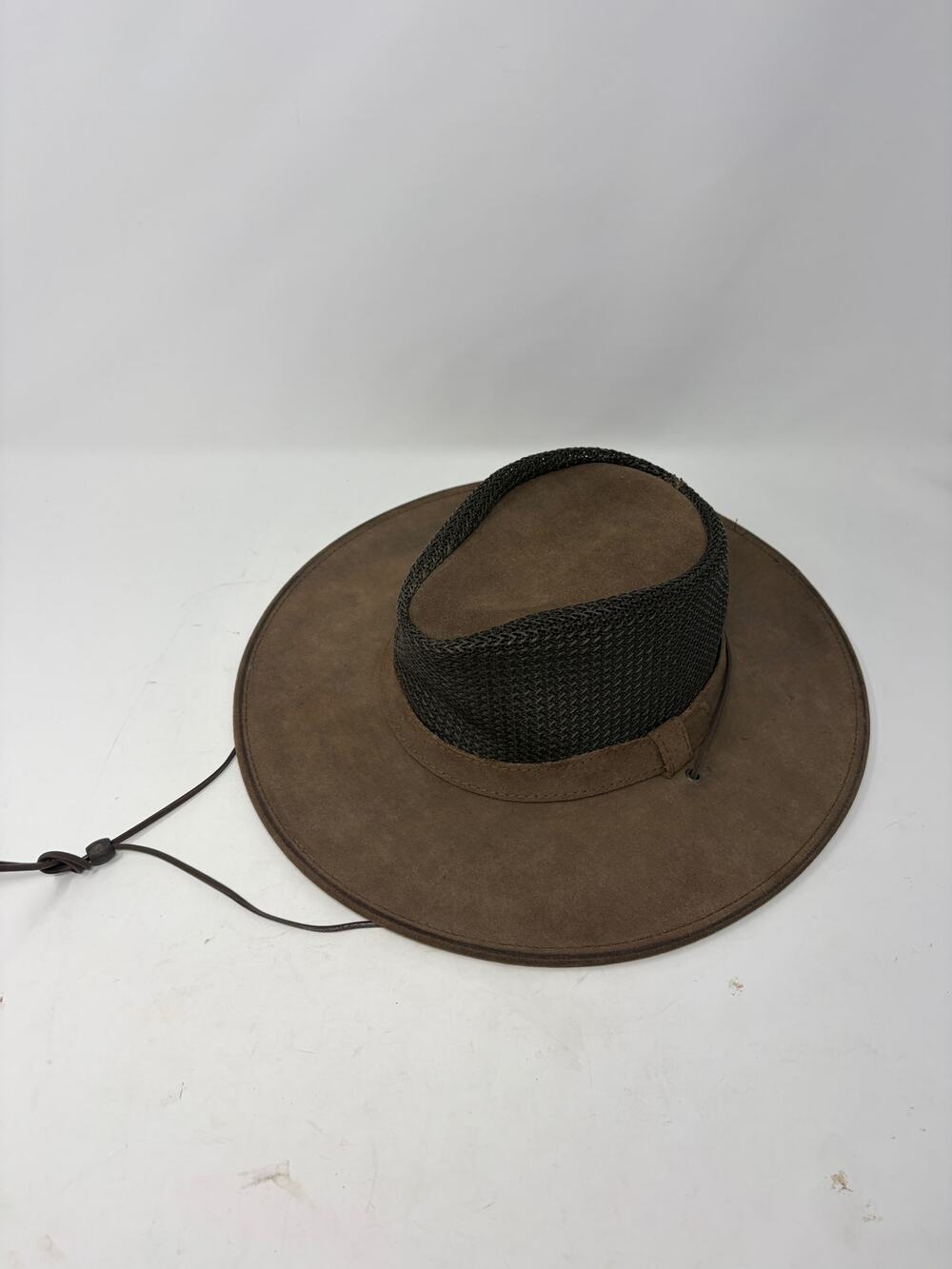 Minnetonka Safari Airflow hat small brown leather unisex